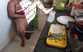 Indian Maid Pussy Fucking With Brinjal